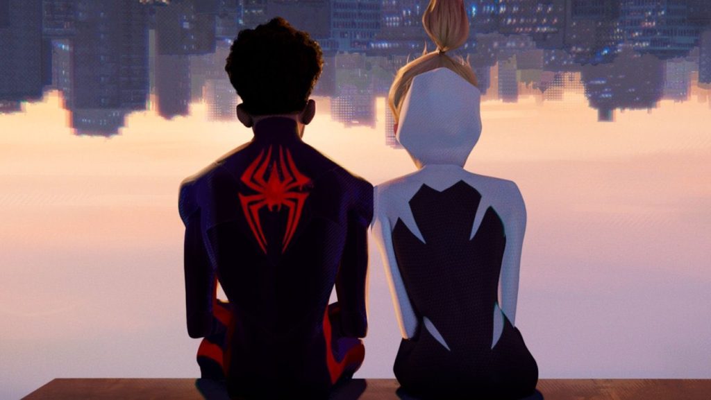 Miles Morales y Gwen Stacy en Across the Spiderverse (2023). 